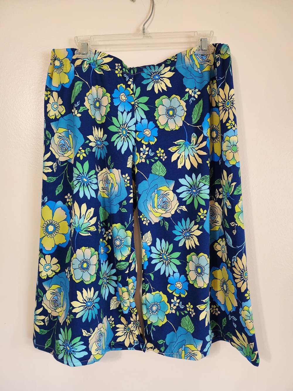 Floral  Coulattes - Blue Multi